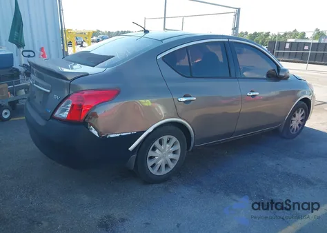 2014 Nissan Versa 1.6 Sv z USA, uszkodzony, nr VIN 3N1CN7APXEL837533
